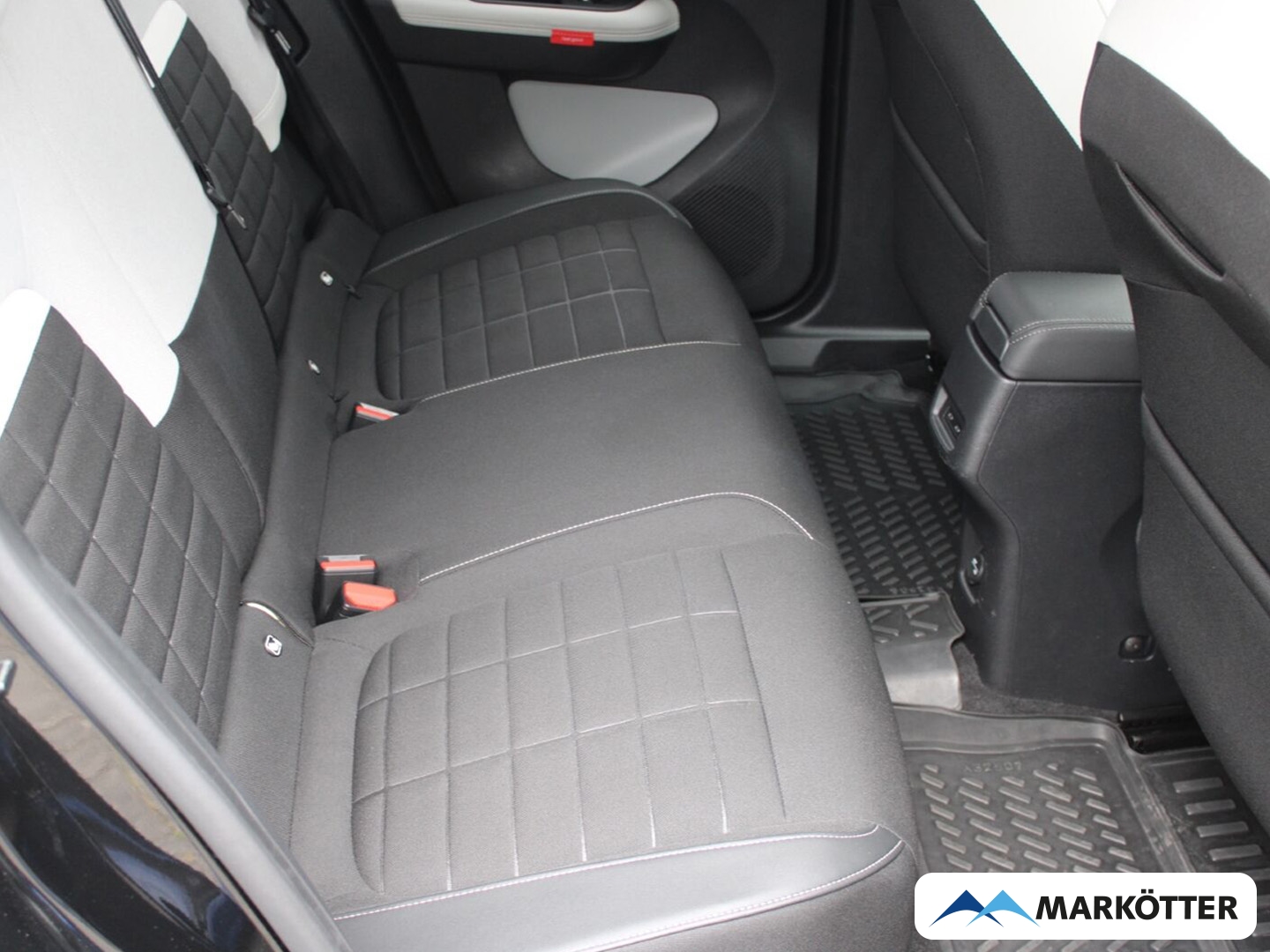 Fahrzeugabbildung Citroen C3 e 113 MAX NAVI/PDC/11kW/LED/TEMPO