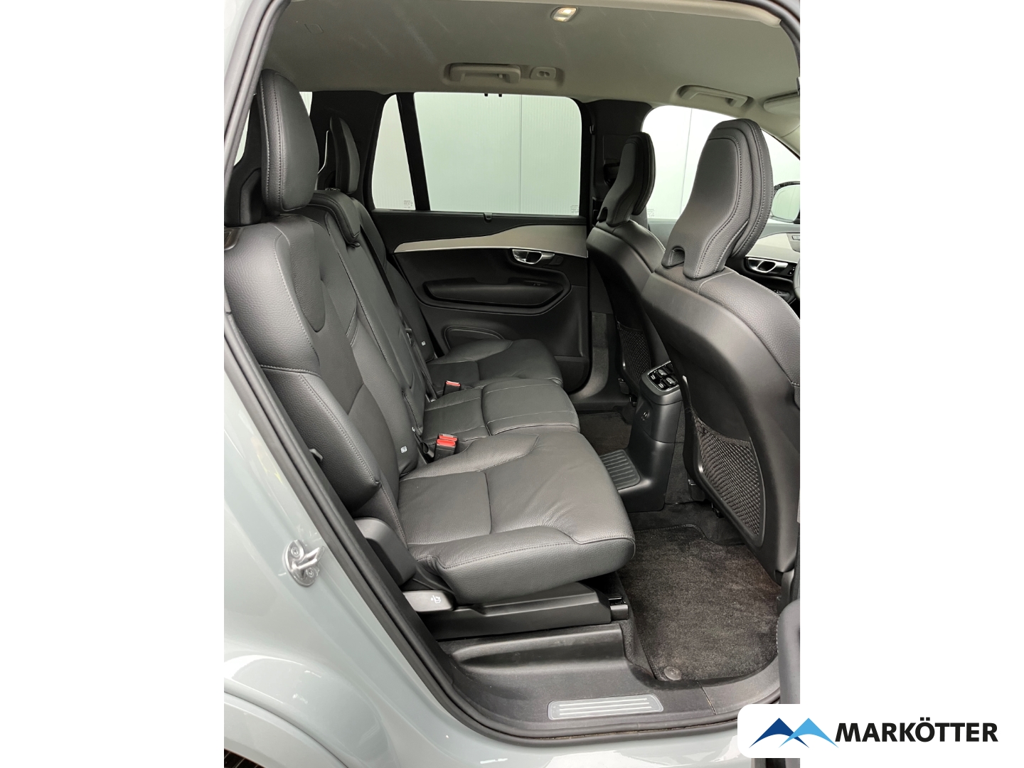 Fahrzeugabbildung Volvo XC90 T8 AWD Plus Dark ACC/H&K/360°/7-Sitze