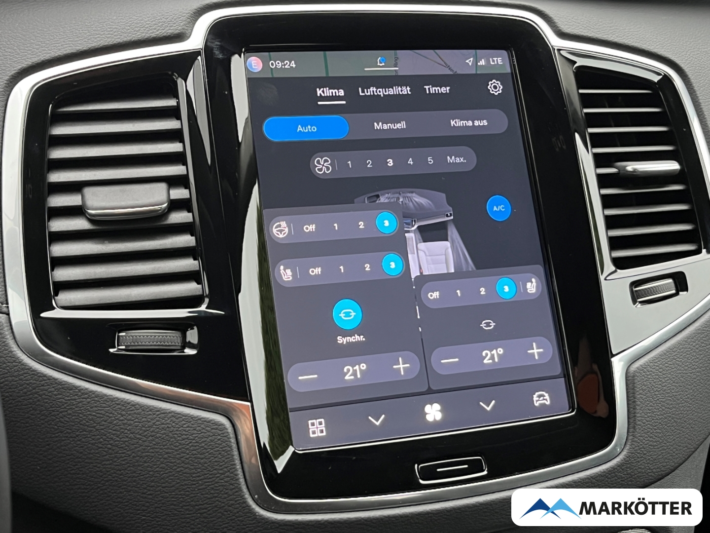 Fahrzeugabbildung Volvo XC90 T8 AWD Plus Dark ACC/H&K/360°/7-Sitze