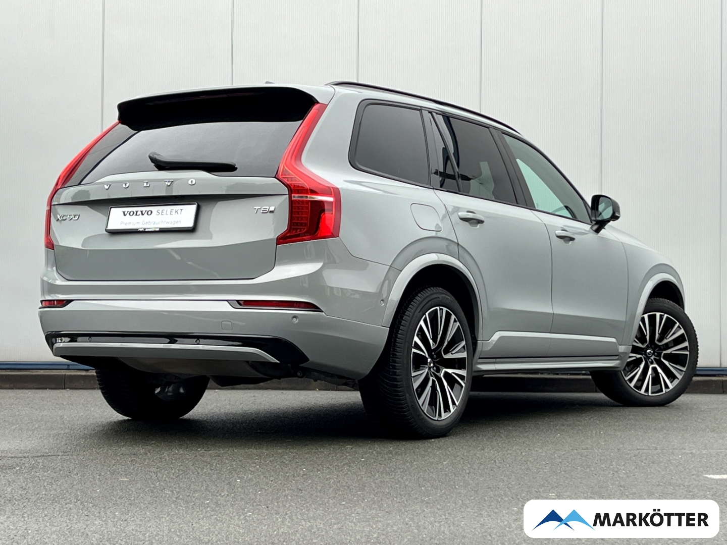 Fahrzeugabbildung Volvo XC90 T8 AWD Plus Dark ACC/H&K/360°/7-Sitze