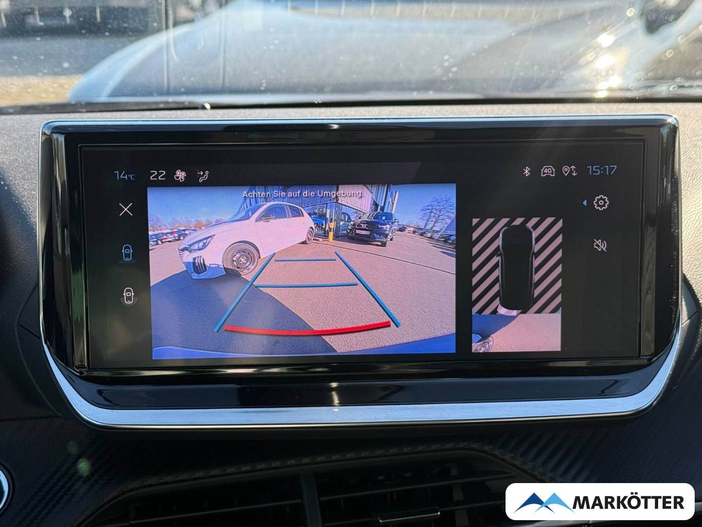 Fahrzeugabbildung Peugeot 2008 1.2 Allure PureTech SHZ/CAM/AHK/TEMP/NAVI