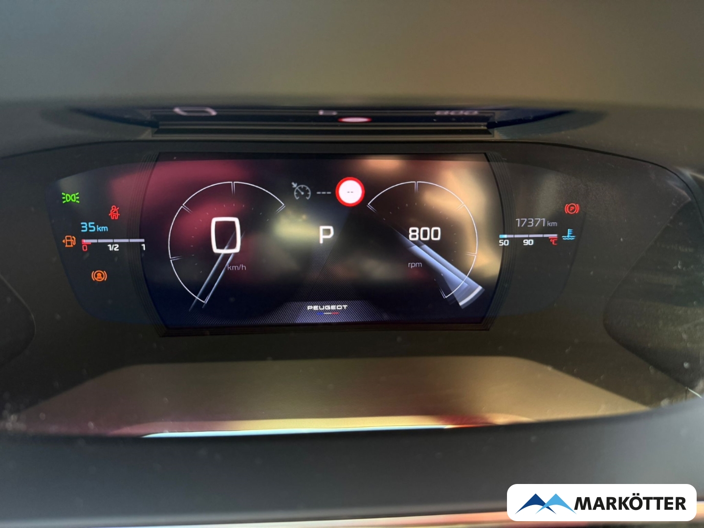 Fahrzeugabbildung Peugeot 2008 GT AHK/ALCANTARA/CAM/LED/NAVI/SHZ/LED