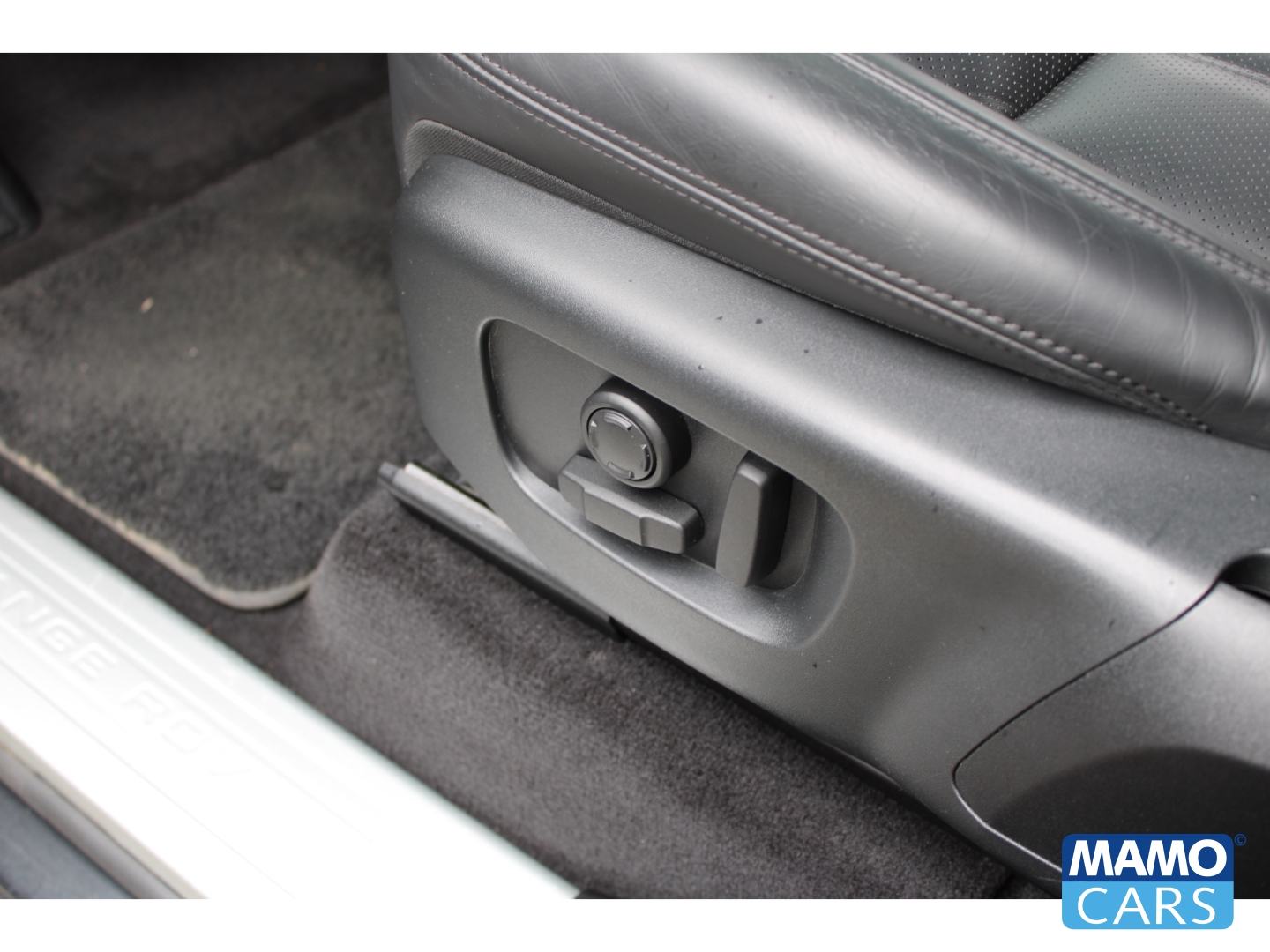 Fahrzeugabbildung Land Rover Range Rover Sport P525 HSE Dynamic/Laser/Standheiz/21-Zoll