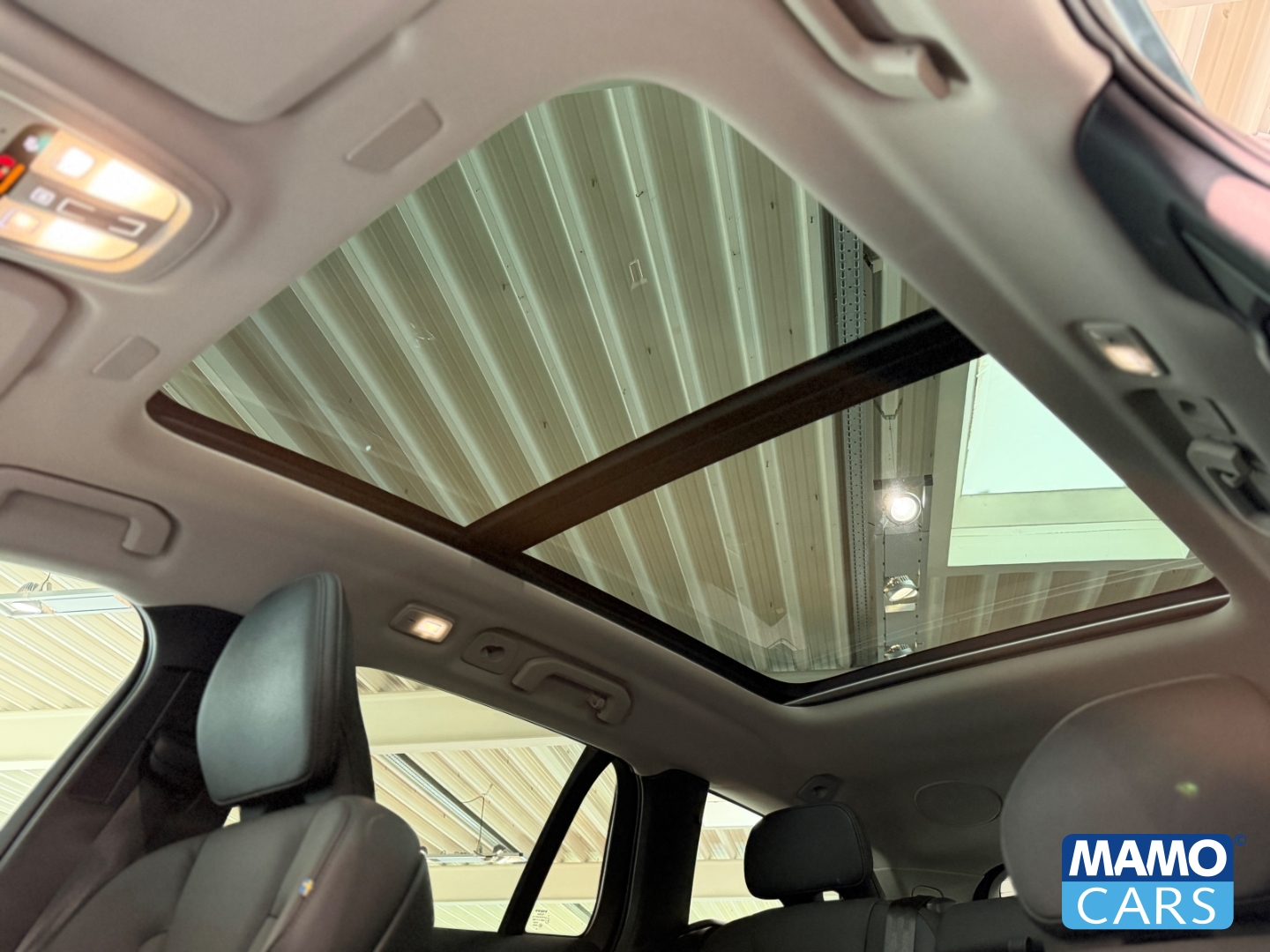 Fahrzeugabbildung Volvo V60 B4 Plus Dark ACC/BLIS/HUD/360°/PANO