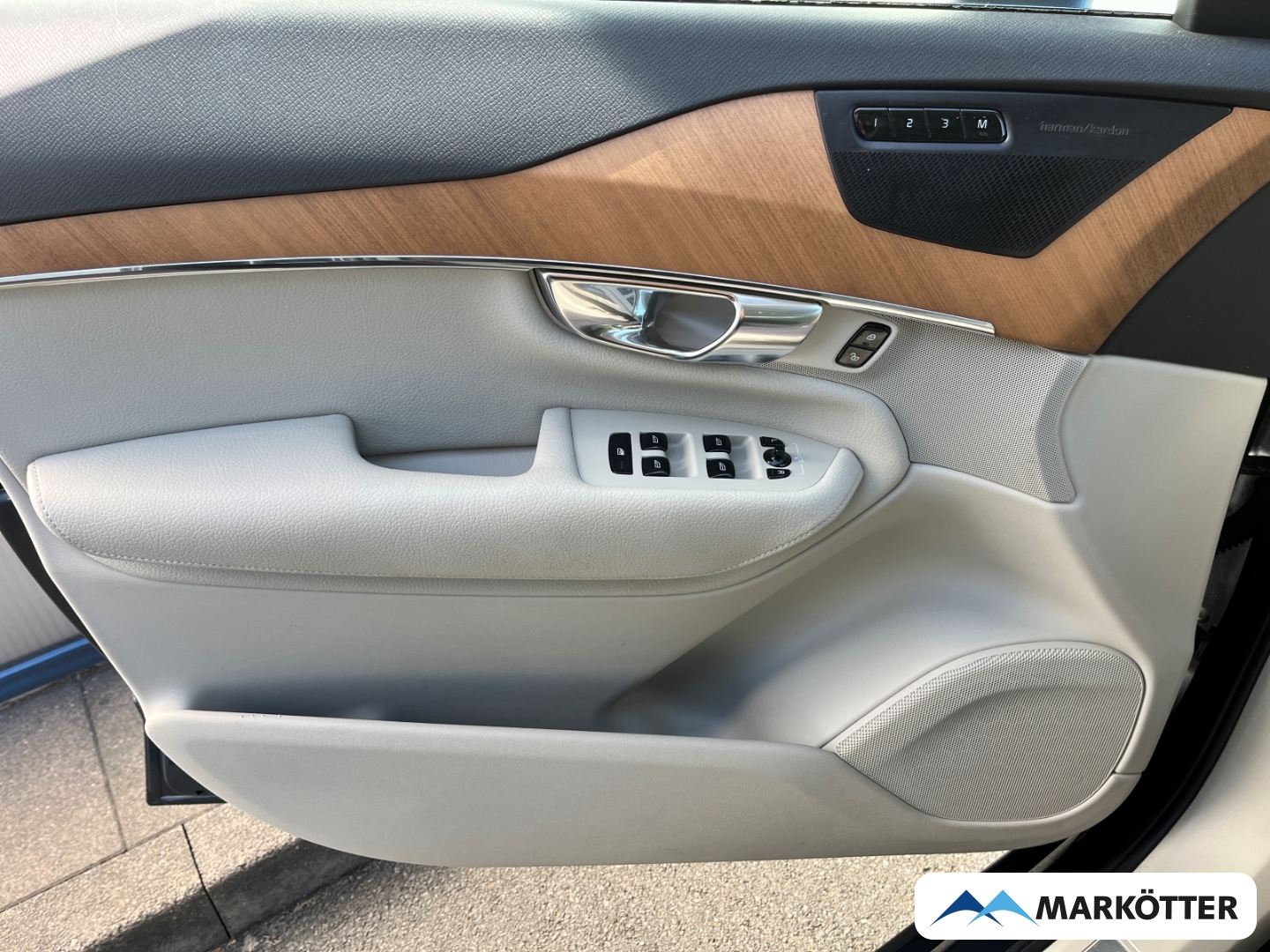 Fahrzeugabbildung Volvo XC90 T8 AWD Inscription Exp. Recharge ACC/S-Dach