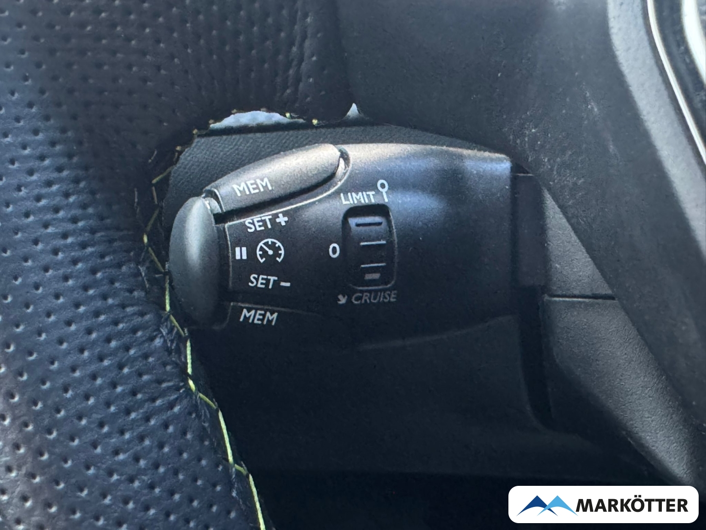 Fahrzeugabbildung Peugeot 208 GT 1.2 PureTech 130 EU6d SHZ/TEMP/NAVI/CAM