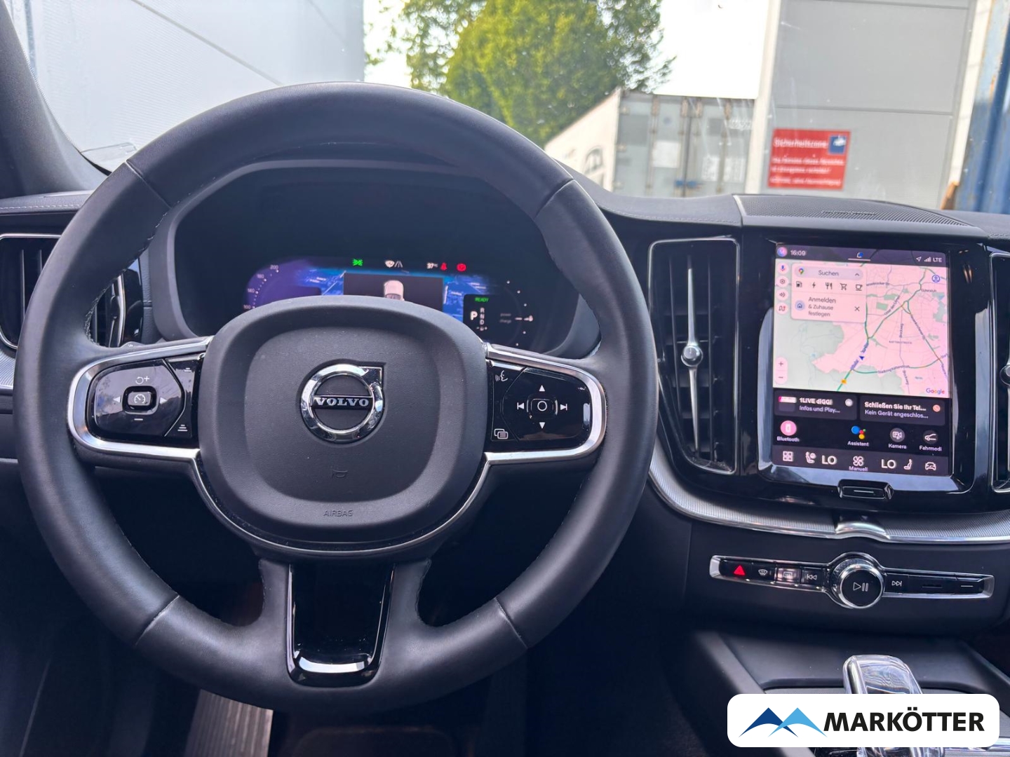 Fahrzeugabbildung Volvo XC60 T8 AWD Ultimate Dark Recharge ACC/AHK/HUD