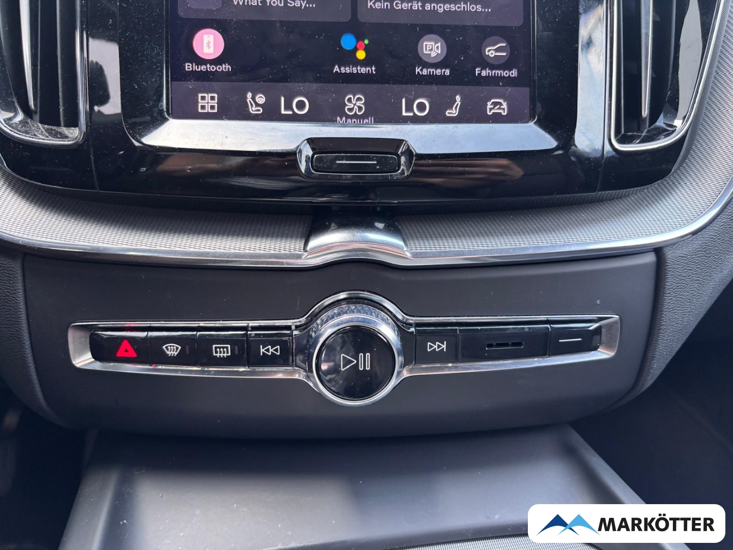 Fahrzeugabbildung Volvo XC60 T8 AWD Ultimate Dark Recharge ACC/AHK/HUD