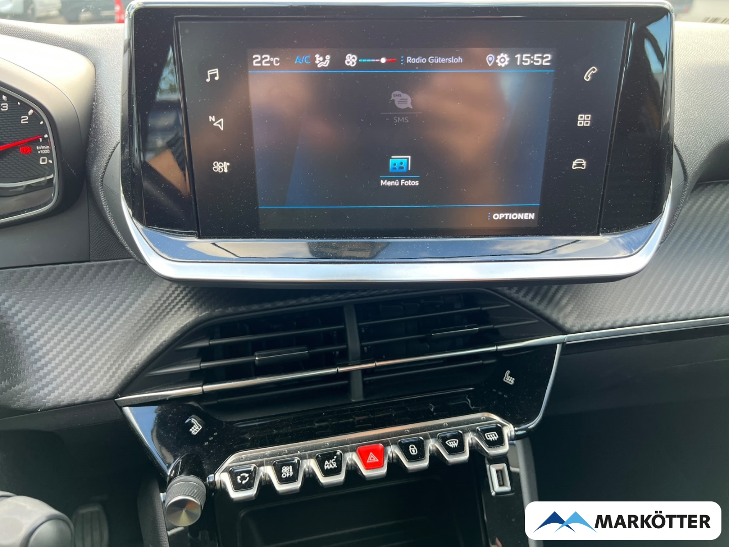 Fahrzeugabbildung Peugeot 208 1.2 Active Pack CARPLAY/DAB/KLIMA/LED/SH/TEMP