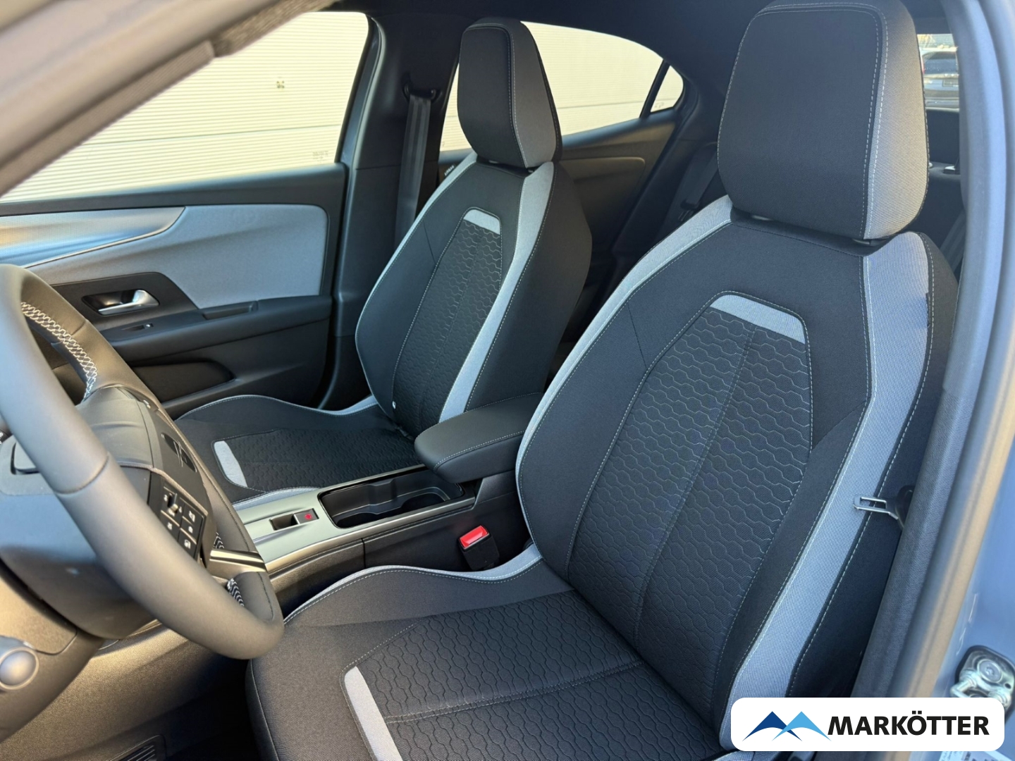 Fahrzeugabbildung Opel Mokka-e Edition **VORLAUFFAHRZEUG** Kamera+SHZ+LHZ