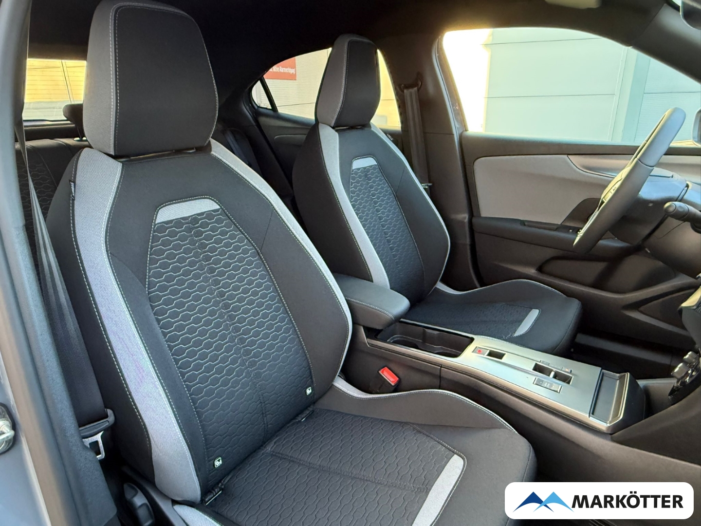 Fahrzeugabbildung Opel Mokka-e Edition **VORLAUFFAHRZEUG** Kamera+SHZ+LHZ