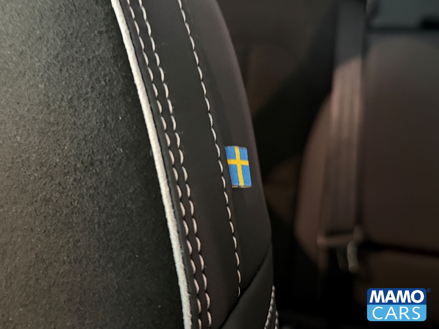 Fahrzeugabbildung Volvo XC40 B3 Ultra Black Edition PANO/BLIS/360CAM