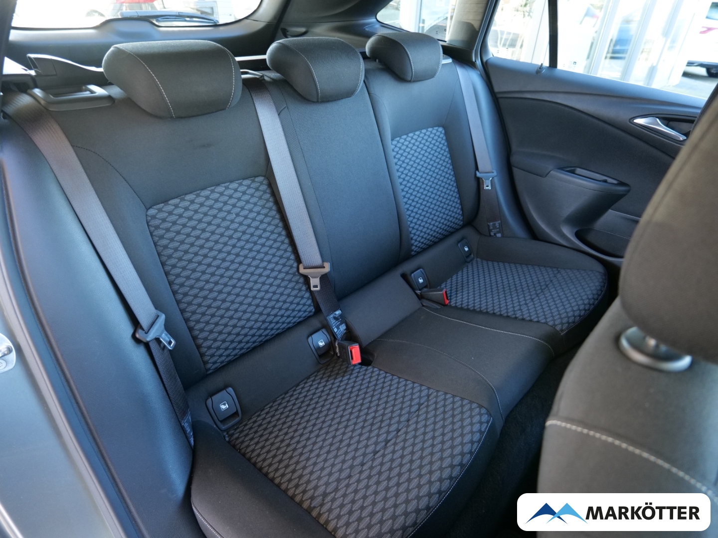 Fahrzeugabbildung Opel Astra K Sports Tourer 1.0 Turbo Edition PDC hin.