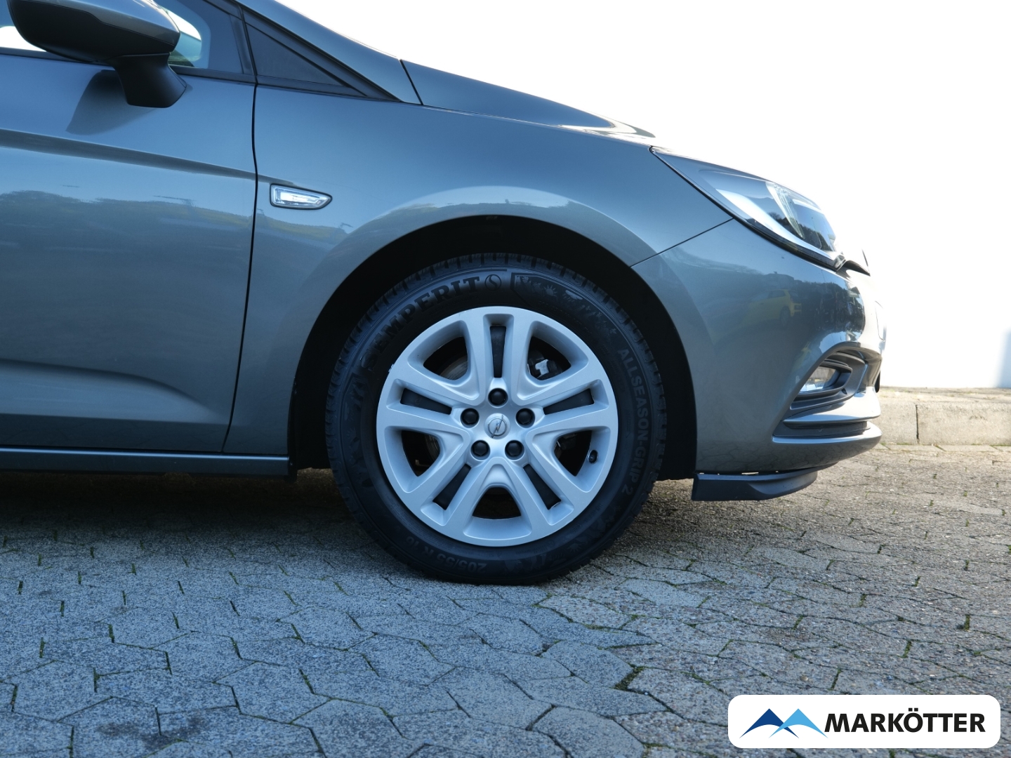 Fahrzeugabbildung Opel Astra K Sports Tourer 1.0 Turbo Edition PDC hin.