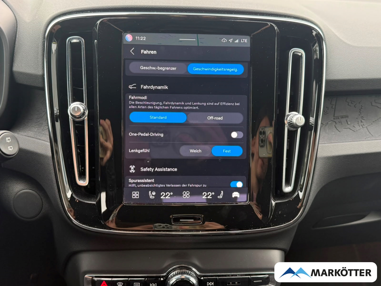Fahrzeugabbildung Volvo XC40 Core Recharge Pure Electric SHZ/LHZ/CAM/TEMP