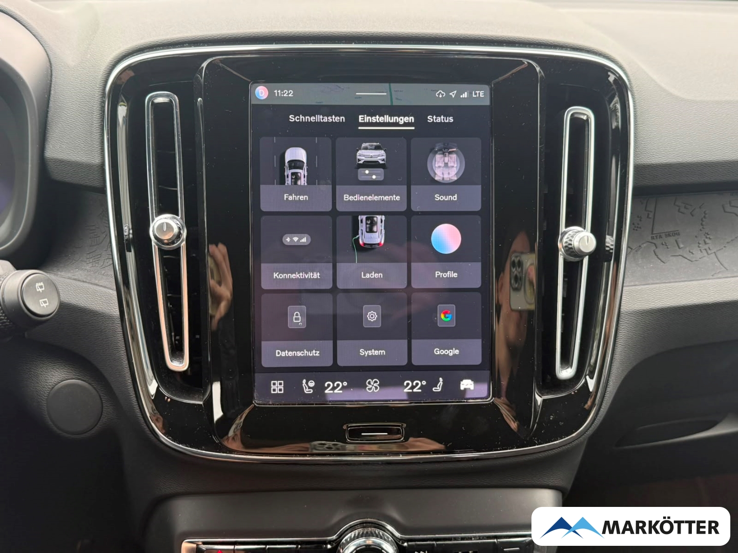 Fahrzeugabbildung Volvo XC40 Core Recharge Pure Electric SHZ/LHZ/CAM/TEMP