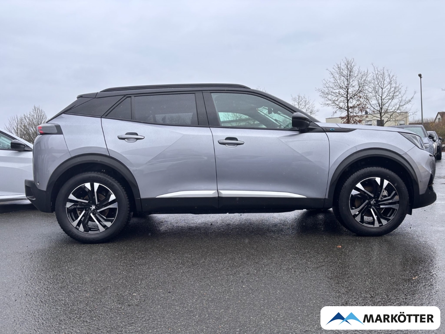 Fahrzeugabbildung Peugeot 2008 e- GT SHZ/360CAM/CARPLY/PDC/LED