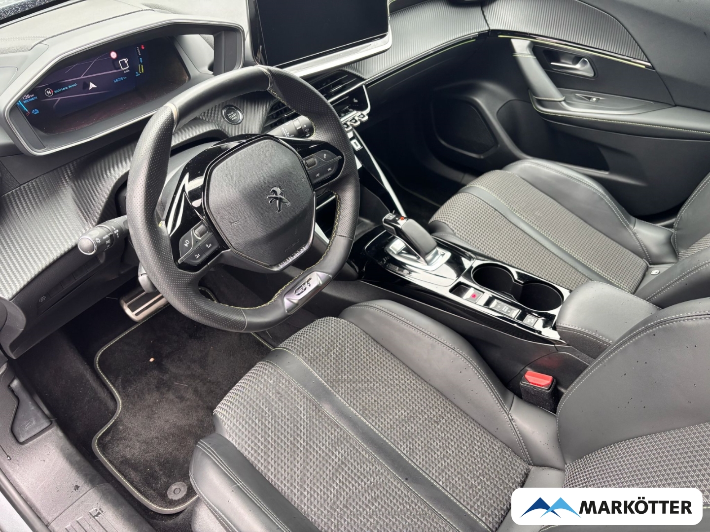 Fahrzeugabbildung Peugeot 2008 e- GT SHZ/360CAM/CARPLY/PDC/LED