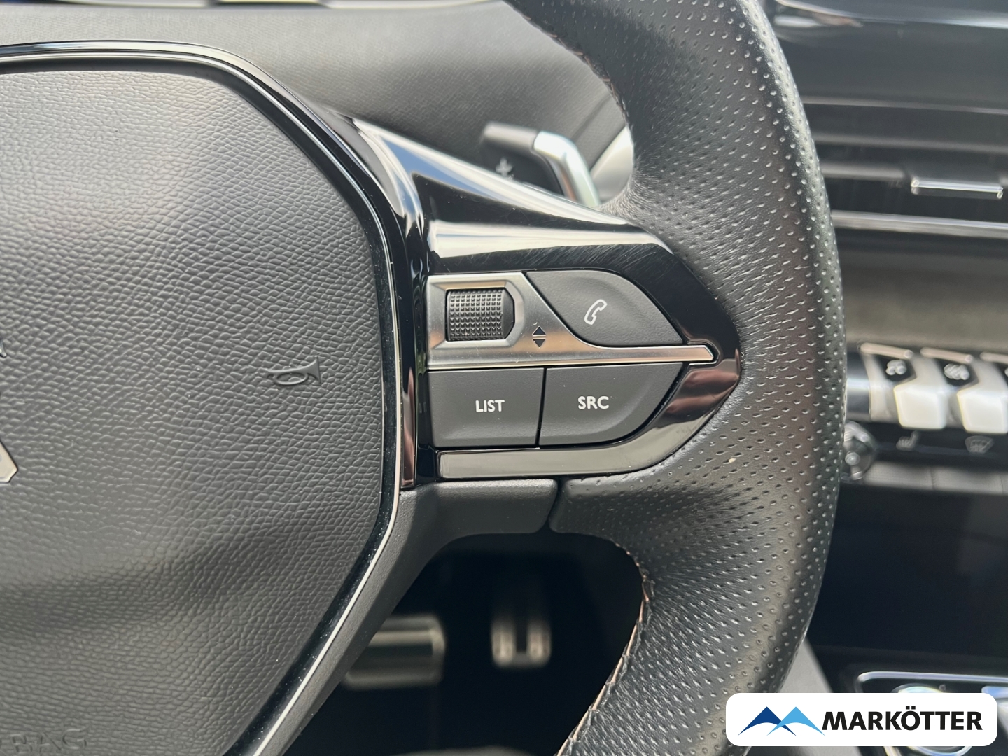 Fahrzeugabbildung Peugeot 5008 GT 1.2 PureTech 130 7-Sitzer ab 1,99%/ACC/BLIS