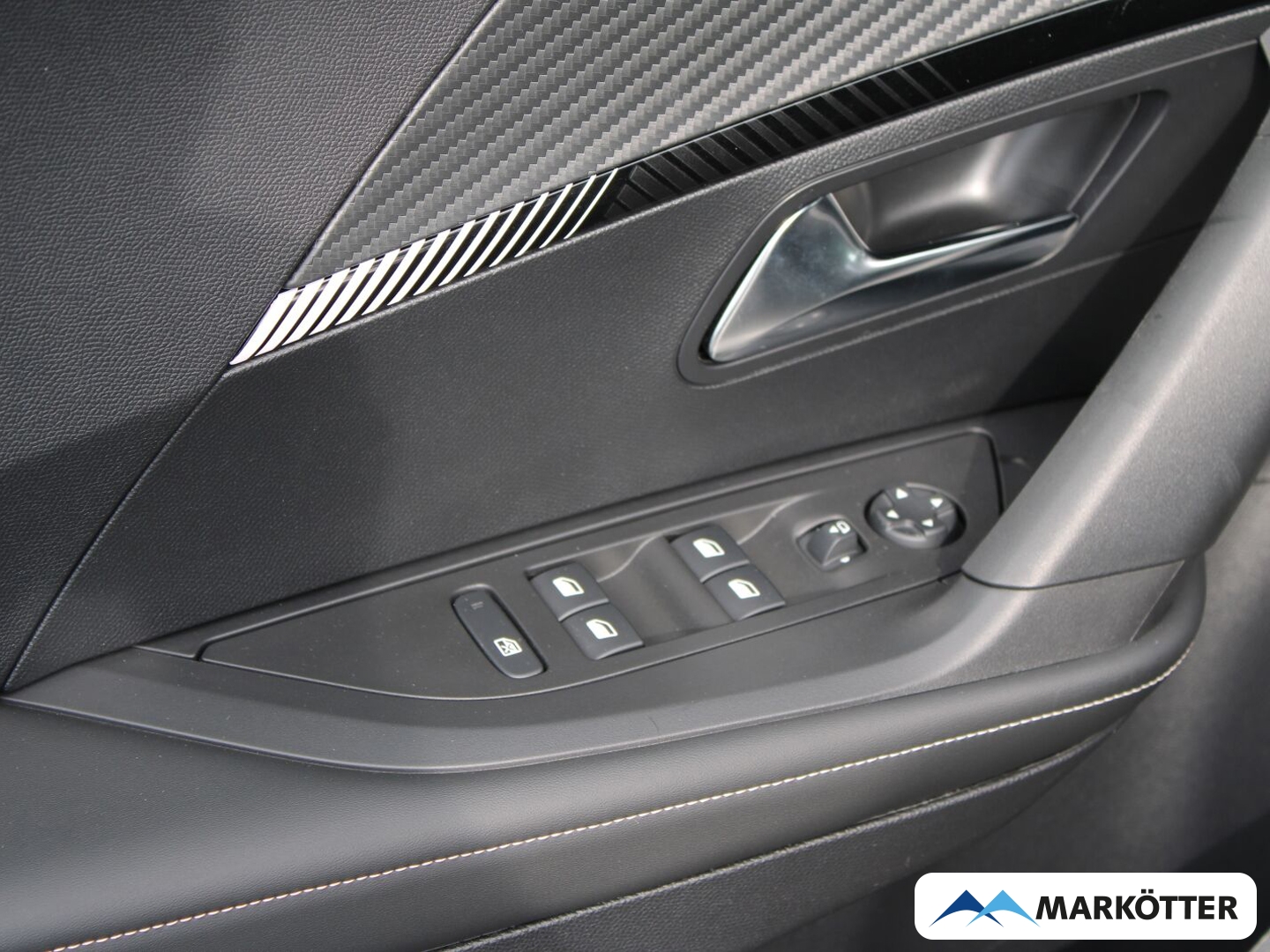 Fahrzeugabbildung Peugeot 2008 Allure/LED/AHK/Tempomat/CarPlay/Android