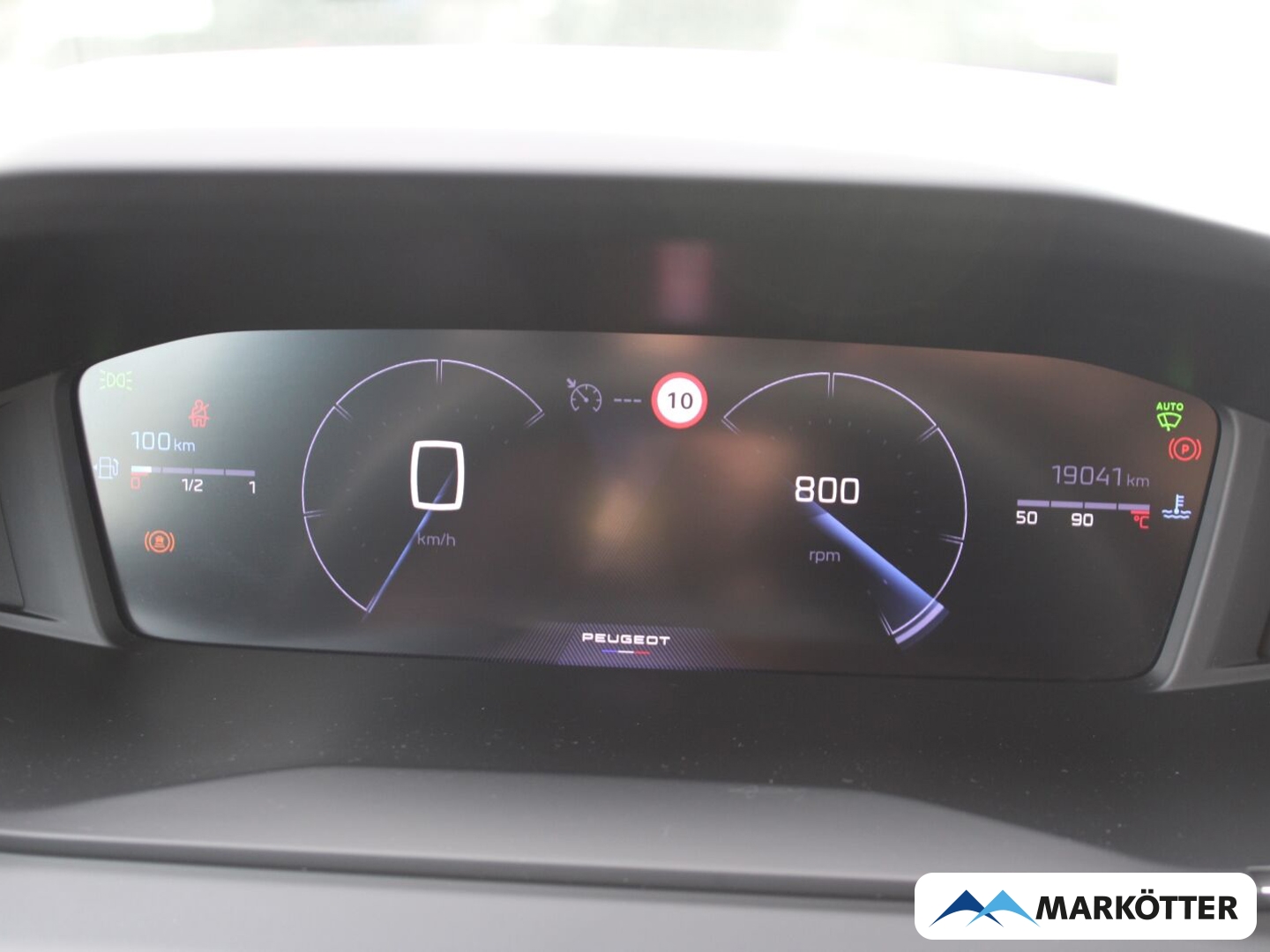 Fahrzeugabbildung Peugeot 2008 Allure/LED/AHK/Tempomat/CarPlay/Android