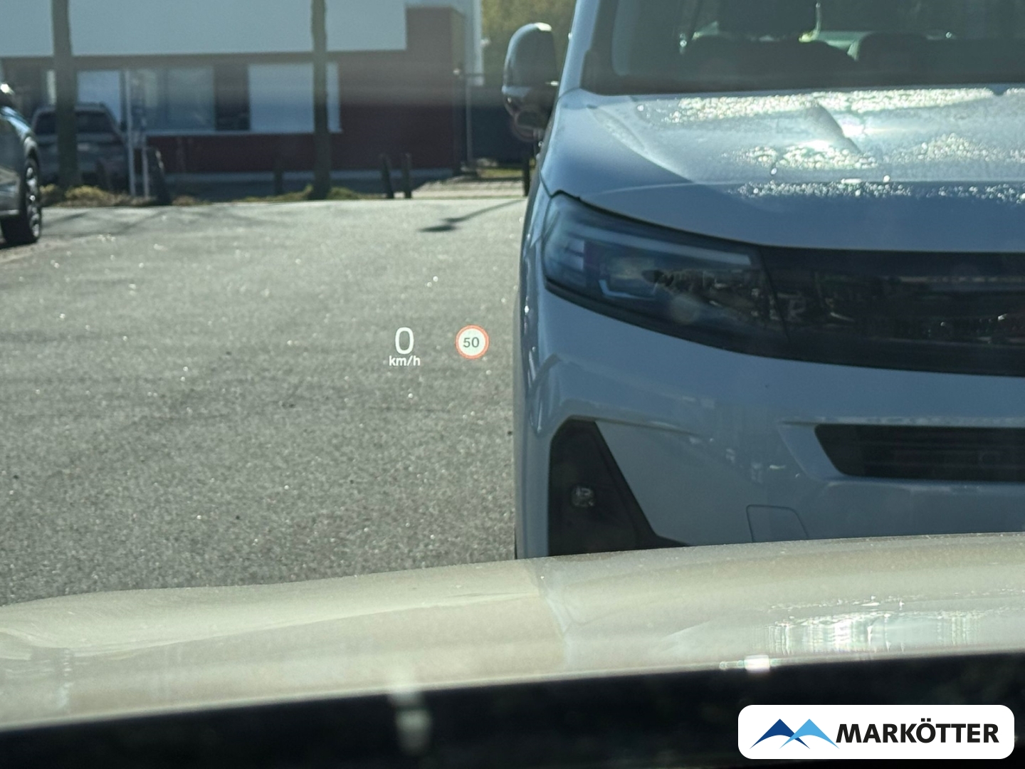 Fahrzeugabbildung Volvo V60 T6 AWD Core Recharge ACC/AHK/CAM/SHZ/LED