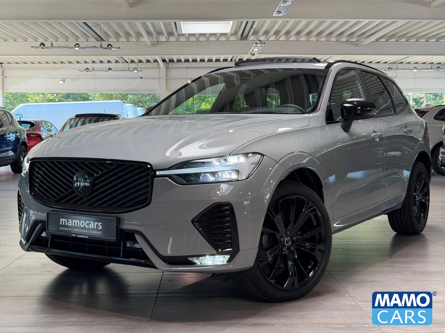 Fahrzeugabbildung Volvo XC60 B5 AWD Plus Black Edition AHK/ACC/360°/PANO