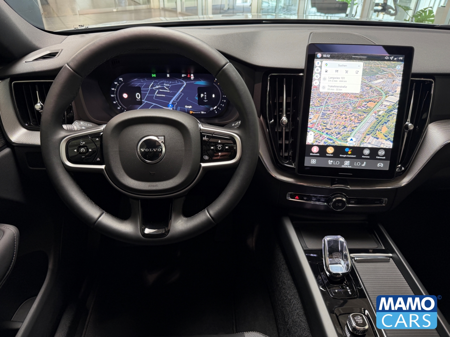 Fahrzeugabbildung Volvo XC60 B5 AWD Plus Black Edition AHK/ACC/360°/PANO