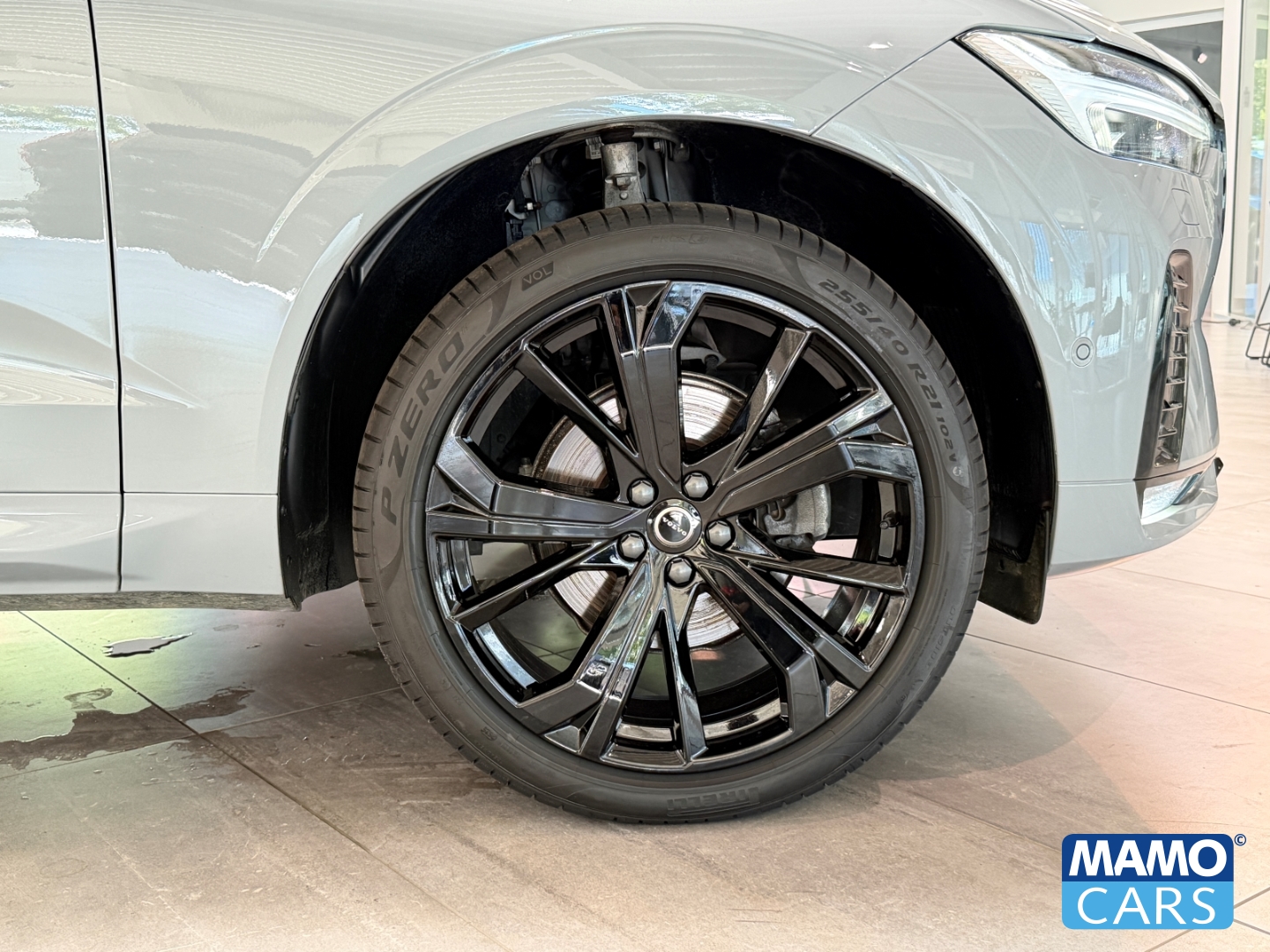 Fahrzeugabbildung Volvo XC60 B5 AWD Plus Black Edition AHK/ACC/360°/PANO