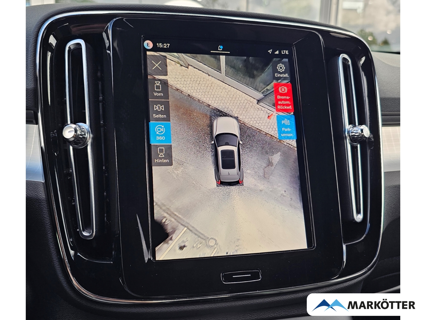 Fahrzeugabbildung Volvo XC40 Plus Black Edition 2WD /SHZ+LHZ/360°CAM/H&K