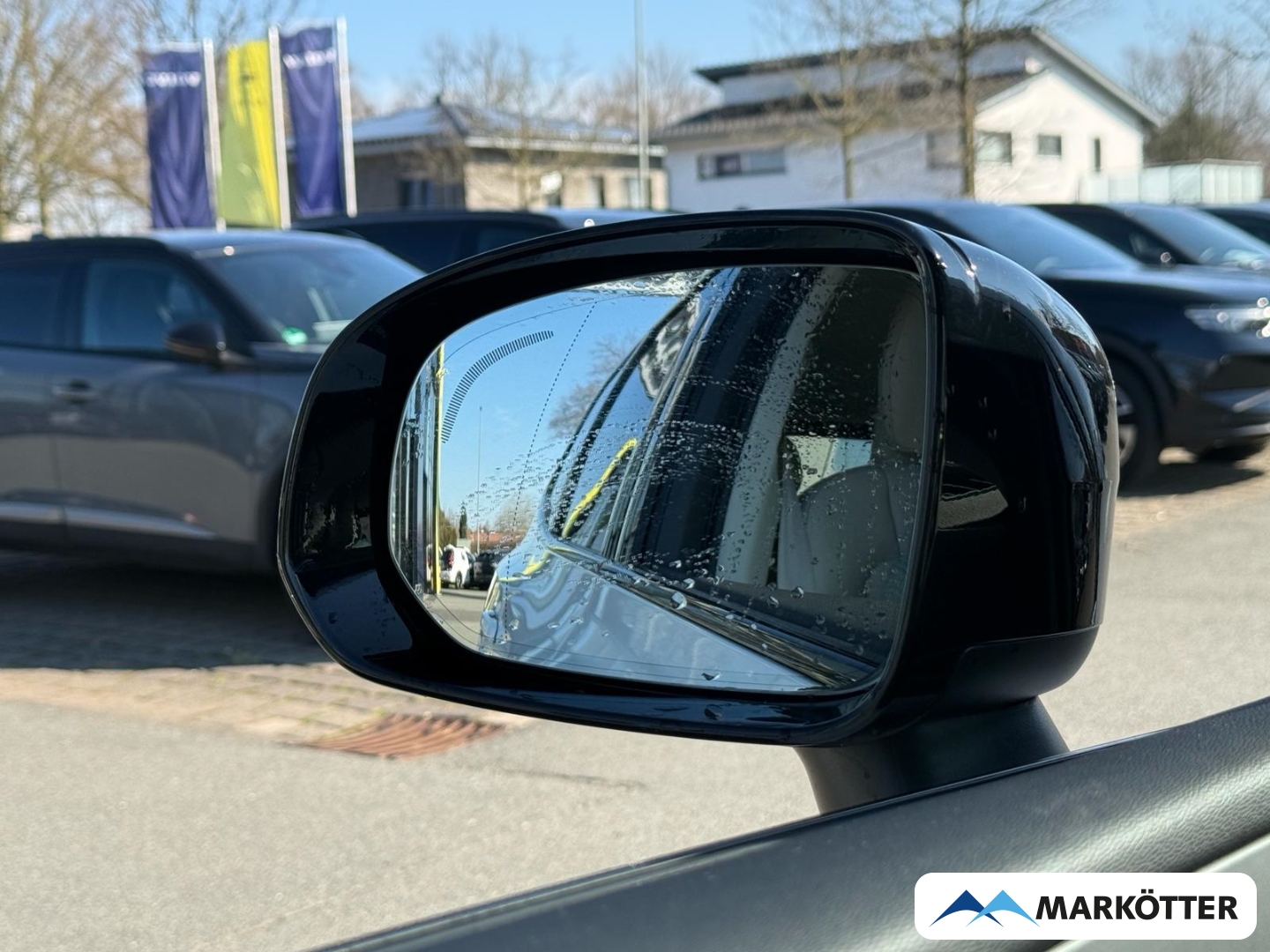 Fahrzeugabbildung Volvo XC60 Plus Dark B4 BLIS/360CAM/4xSHZ/DAB