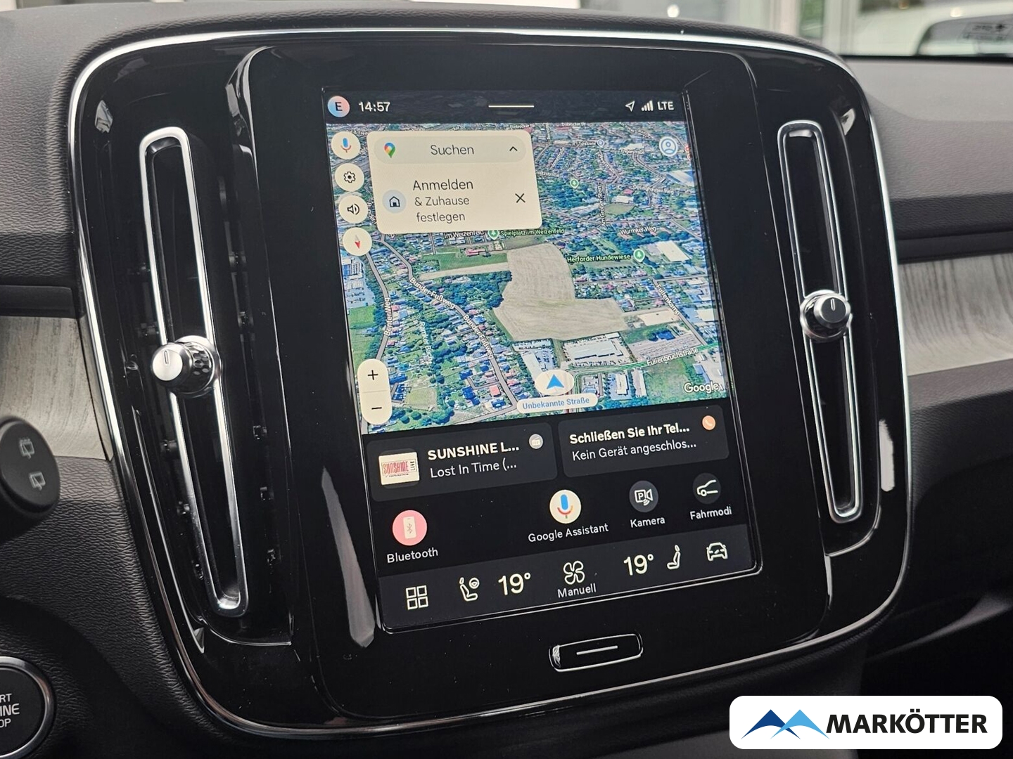 Fahrzeugabbildung Volvo XC40 Plus Dark/Drivers Awareness/Privacy