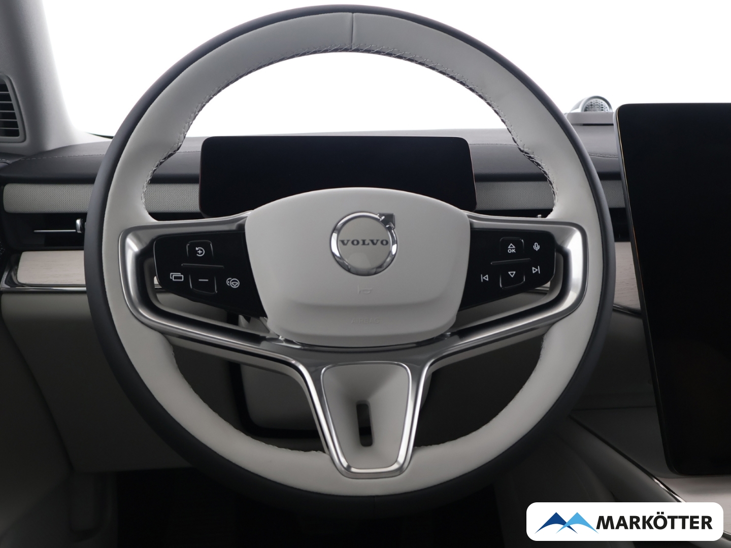 Fahrzeugabbildung Volvo ES90 Ultra Single Motor Extended Range RWD/B&W