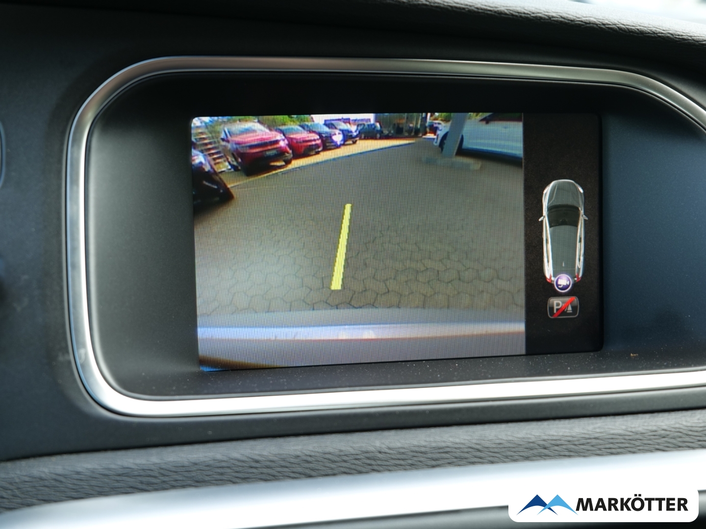Fahrzeugabbildung Volvo V40 D3 Momentum Style Navi/LED/Kamera/AHK