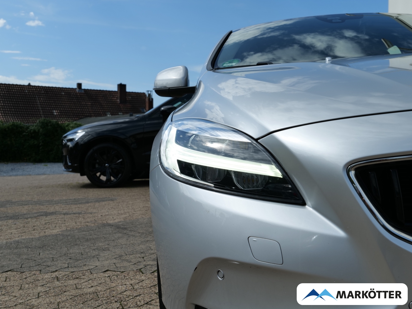 Fahrzeugabbildung Volvo V40 D3 Momentum Style Navi/LED/Kamera/AHK
