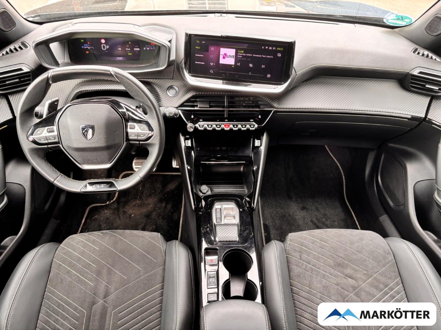 Fahrzeugabbildung Peugeot 2008 GT CAM/NAVI/SHZ/KLIMA/ALCANTARA/MASSSGE