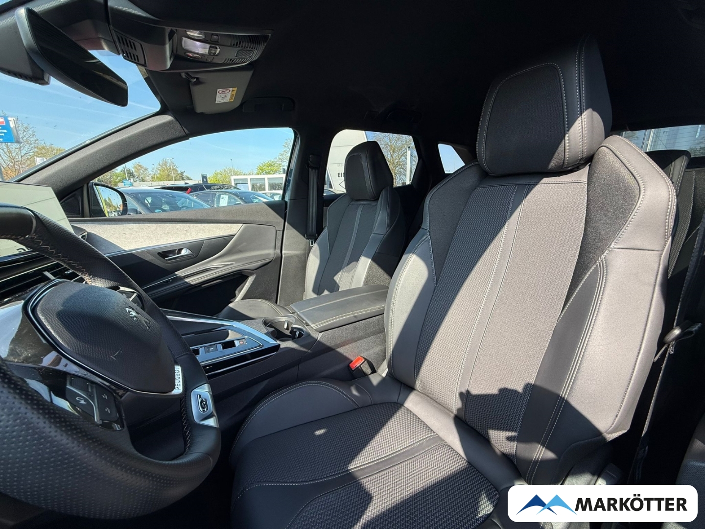 Fahrzeugabbildung Peugeot 3008 GT 1.2 PureTech 130 EU6d SHZ/BLIS/CAM/ACC