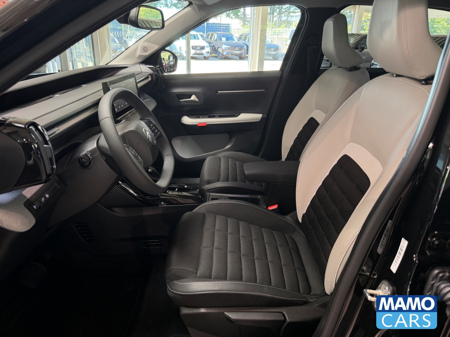 Fahrzeugabbildung Citroen C3 Aircross e 113 MAX 11KW-OBC/NAVI/KLIMA/CAM