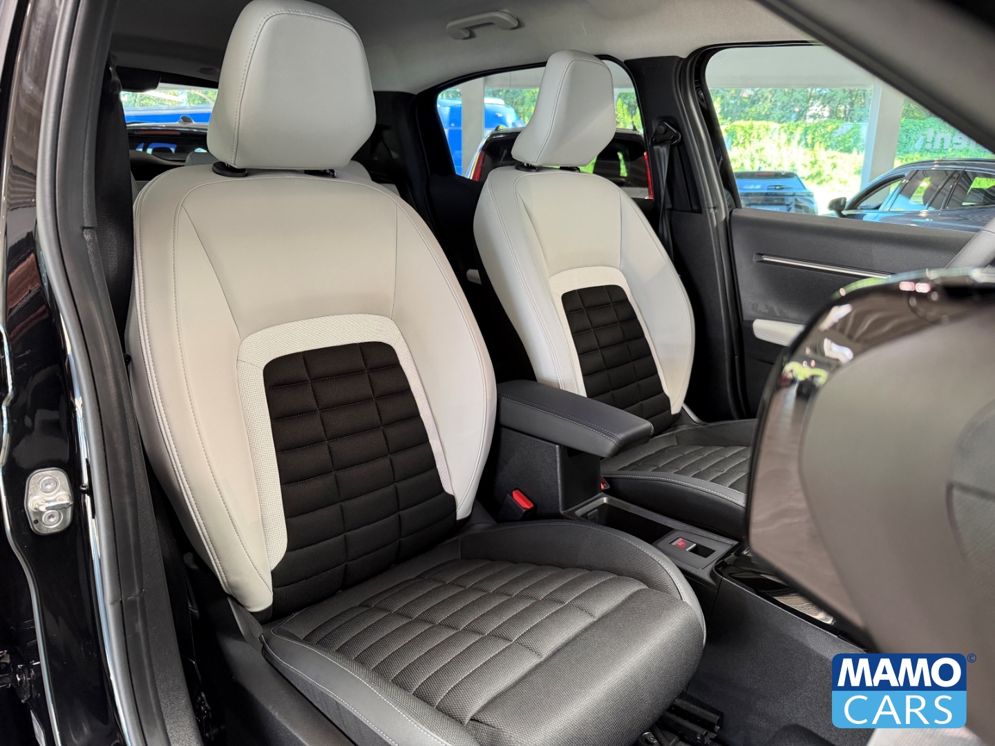 Fahrzeugabbildung Citroen C3 Aircross e 113 MAX 11KW-OBC/NAVI/KLIMA/CAM