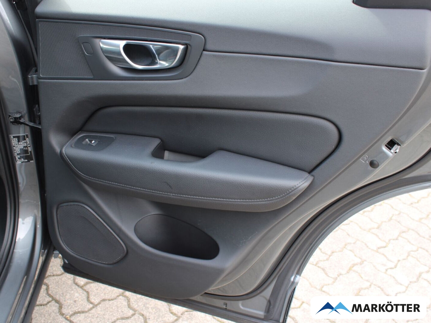 Fahrzeugabbildung Volvo XC60 T5 AWD Inscription AHK/H&K/Voll-LED/KAMERA