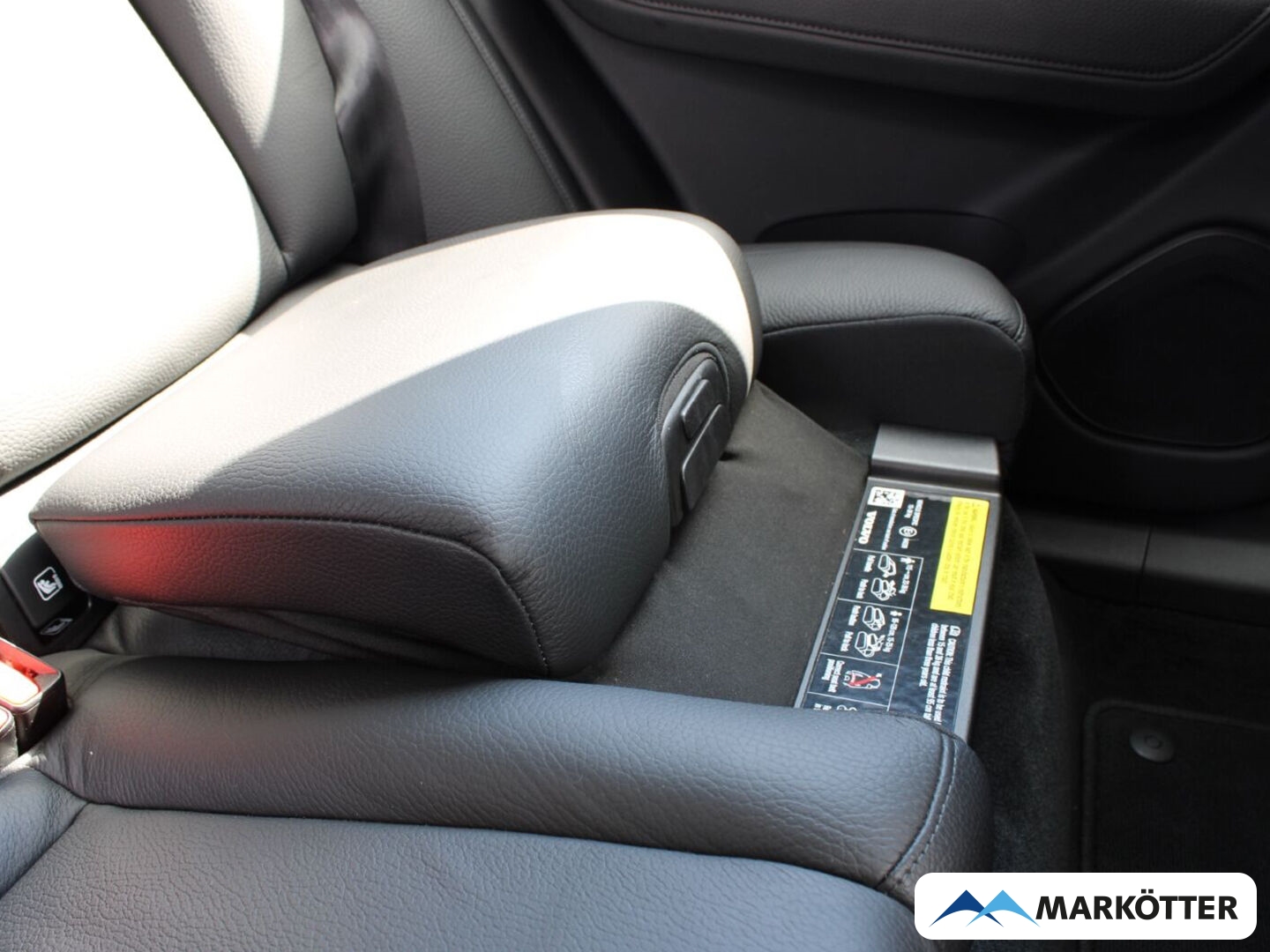 Fahrzeugabbildung Volvo XC60 T5 AWD Inscription AHK/H&K/Voll-LED/KAMERA