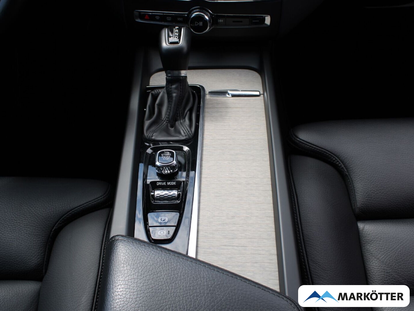 Fahrzeugabbildung Volvo XC60 T5 AWD Inscription AHK/H&K/Voll-LED/KAMERA