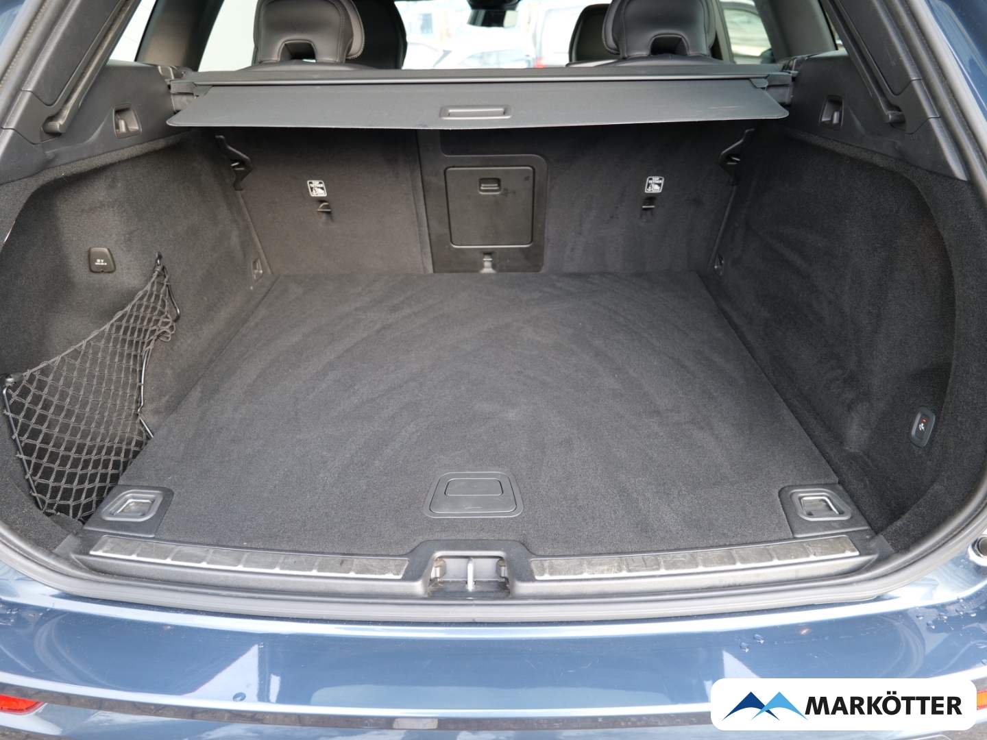 Fahrzeugabbildung Volvo XC60 B4 R-Design AHK/CAM/ACC/SHZ/LHZ