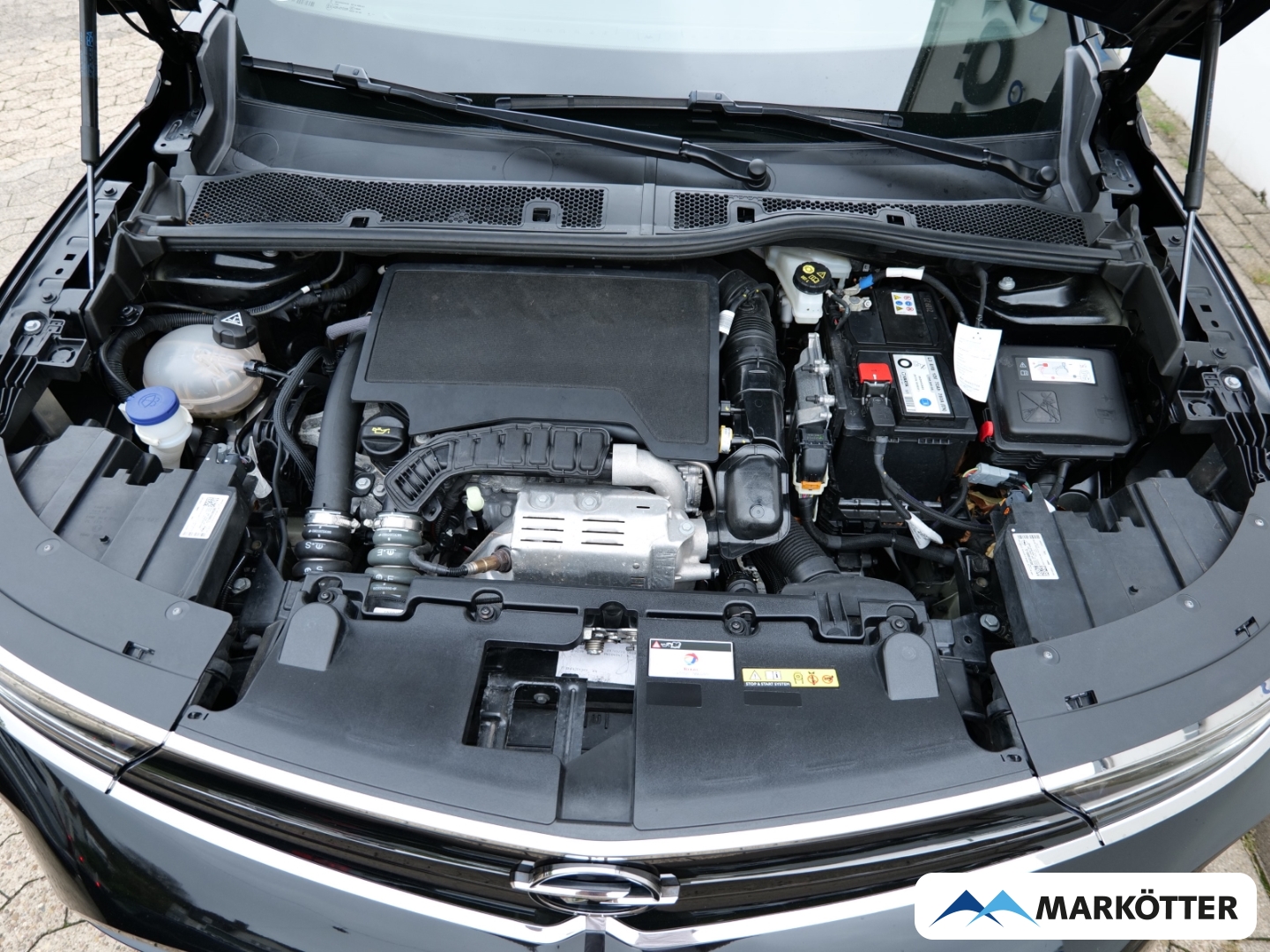 Fahrzeugabbildung Opel Mokka 1.2 Turbo Ultimate ACC/Totw./Kamera/Massage