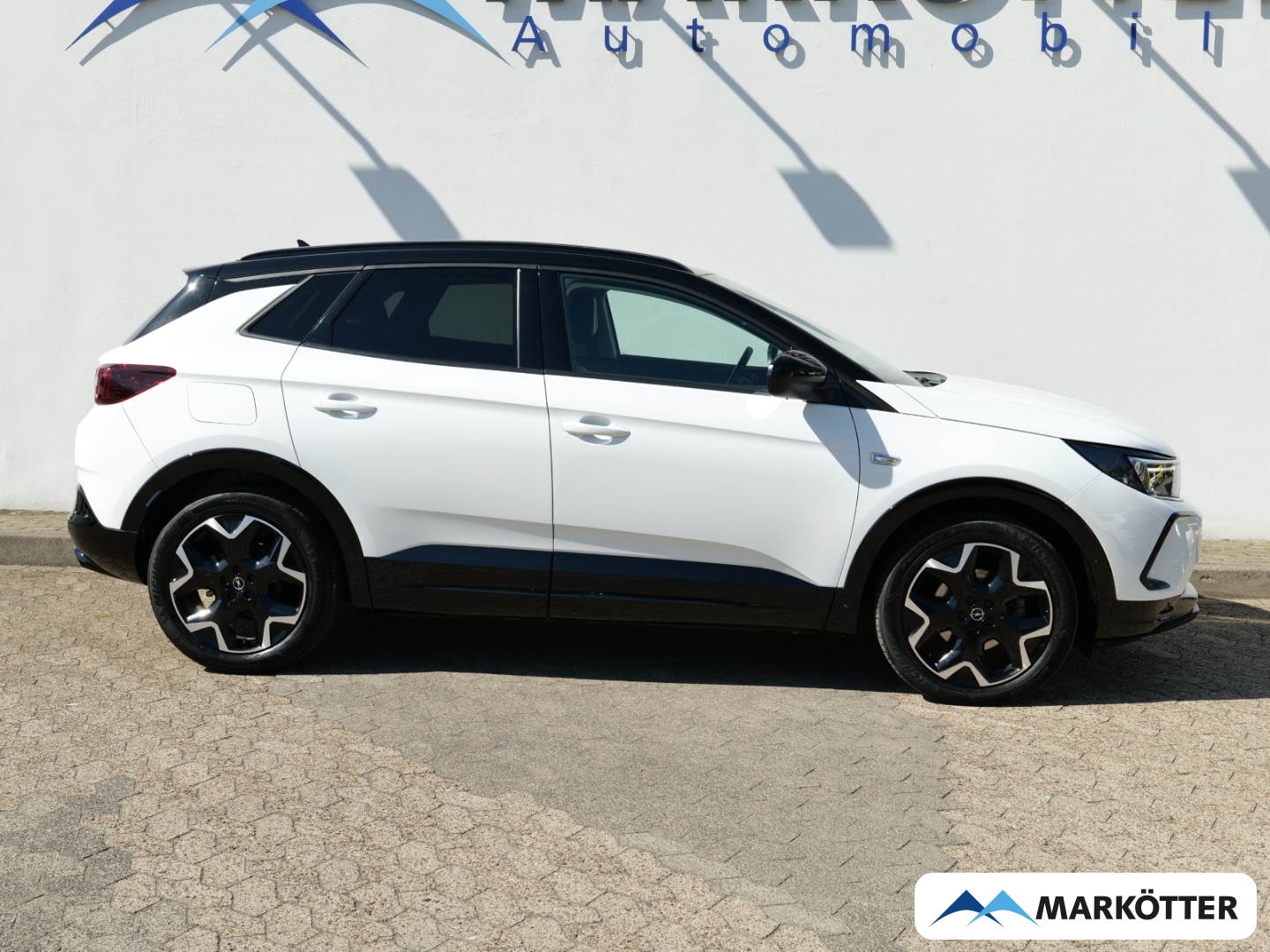 Fahrzeugabbildung Opel Grandland 1.2 Turbo GS-Line Navi Pro/360/Keyless