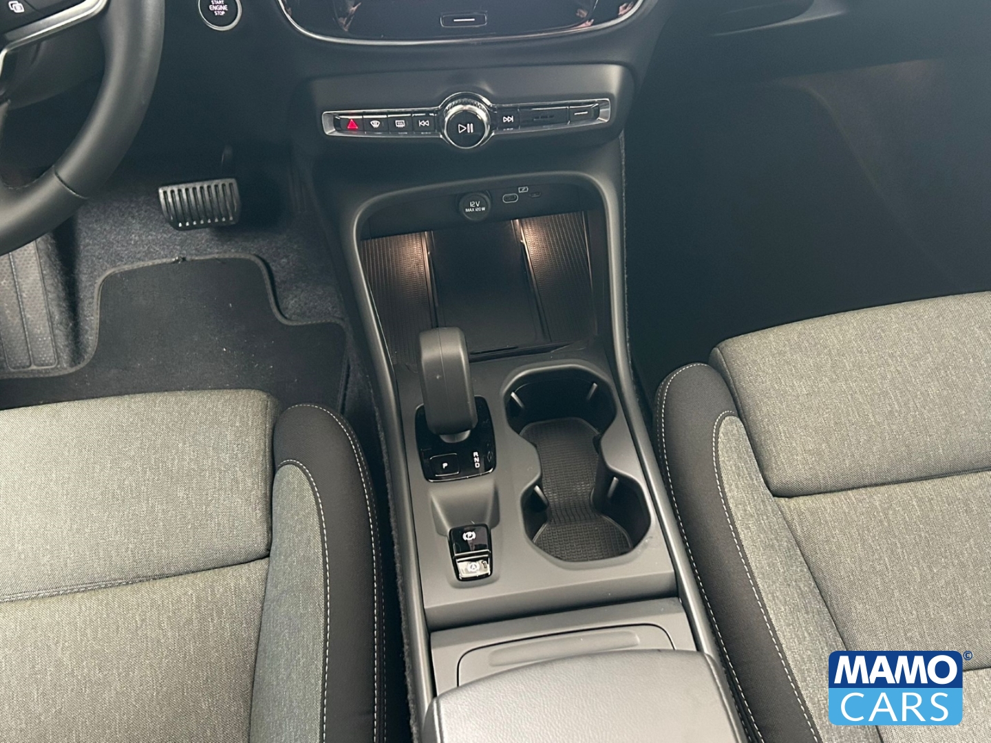 Fahrzeugabbildung Volvo XC40 B3 Core ACC/BLIS/CAM/SHZ/LHZ/GOOGLE