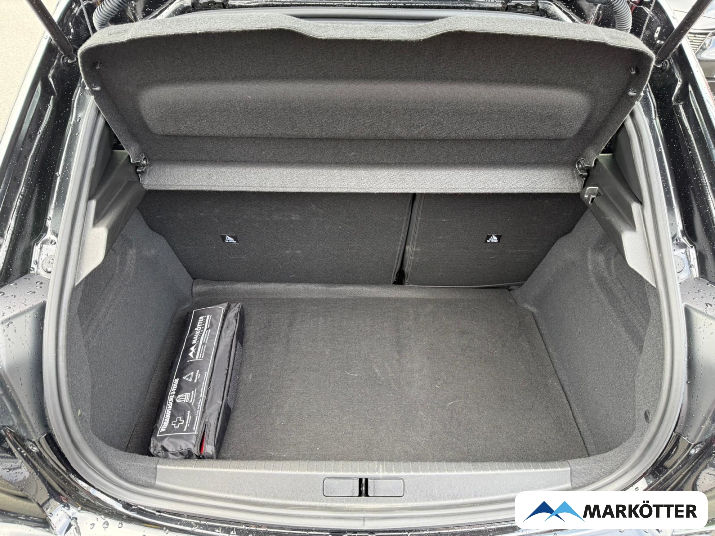Fahrzeugabbildung Peugeot 208 GT Hybrid 136 ACC/BLIS/CAM/SHZ/ALCANTARA
