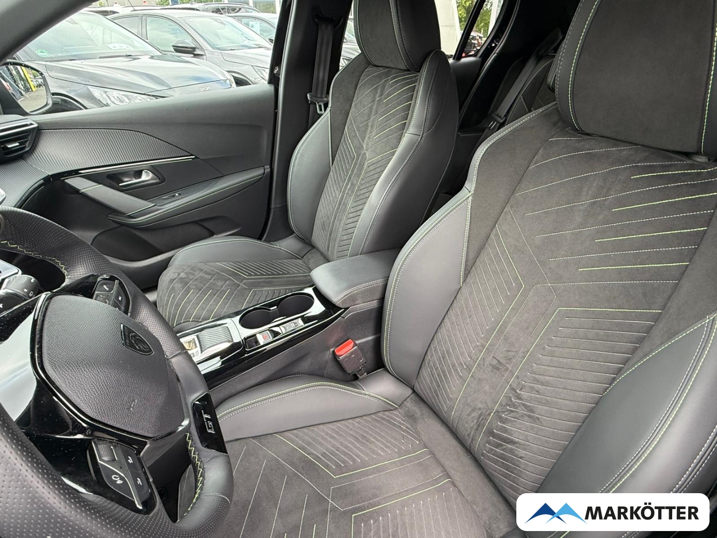 Fahrzeugabbildung Peugeot 208 GT Hybrid 136 ACC/BLIS/CAM/SHZ/ALCANTARA
