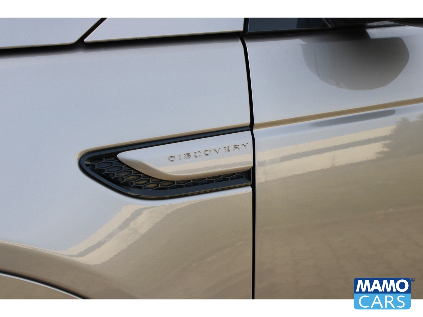 Fahrzeugabbildung Land Rover Discovery Sport D200 R-Dynamic HSE/STANDH/AHK/HEAD UP