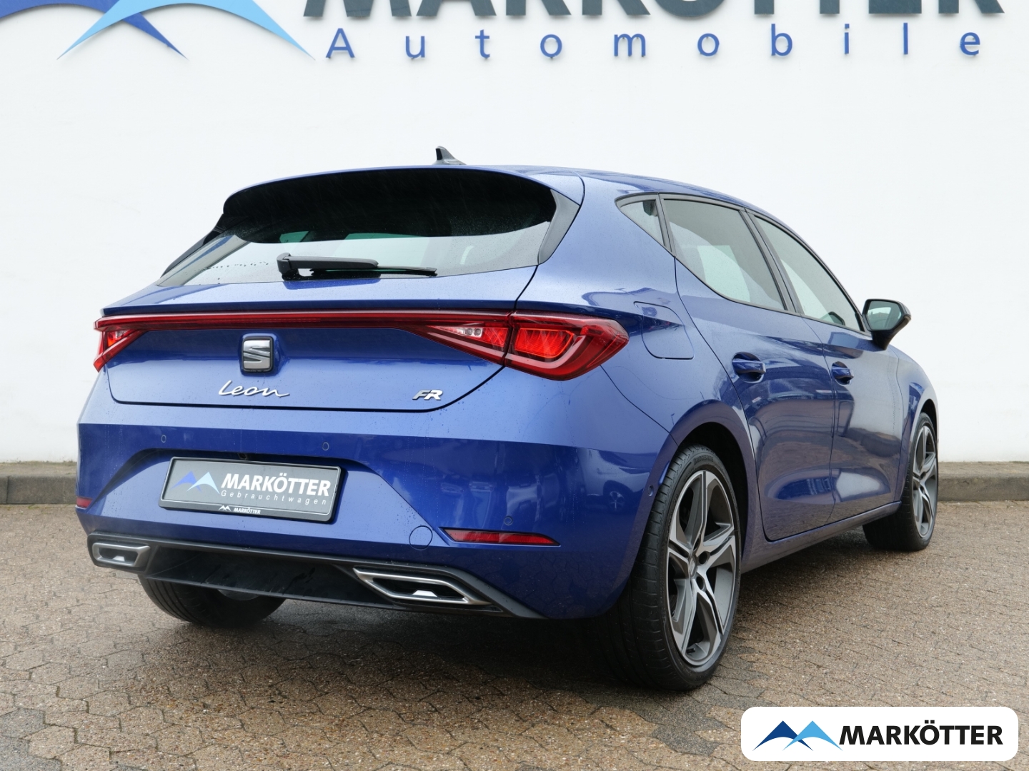 Fahrzeugabbildung SEAT Leon 1.5 TSI FR Navi/Voll-LED/Kamera/Ambiente
